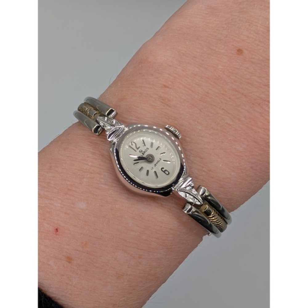 Helbros 17‎ Jewels Vintage Manual Wind Watch Womens Silver Tone Expansion Band